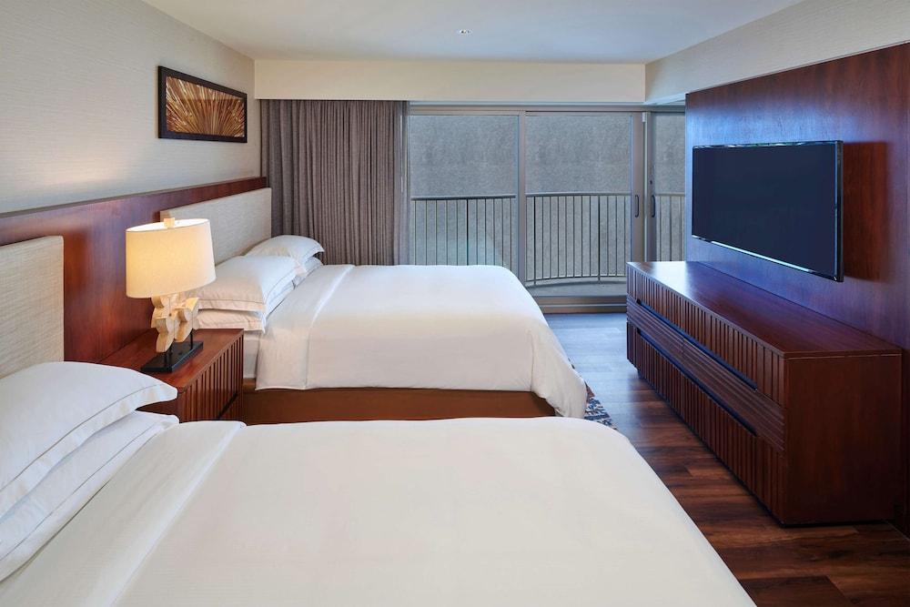 Hilton Grand Vacations Club Hokulani Waikiki Honolulu Hotel Exterior photo