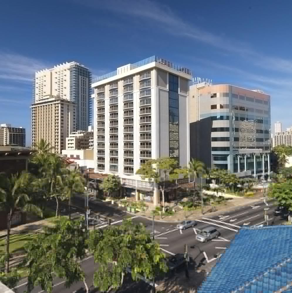 Hilton Grand Vacations Club Hokulani Waikiki Honolulu Hotel Exterior photo