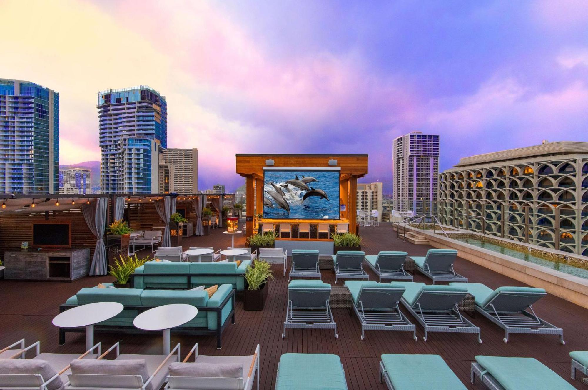 Hilton Grand Vacations Club Hokulani Waikiki Honolulu Hotel Exterior photo